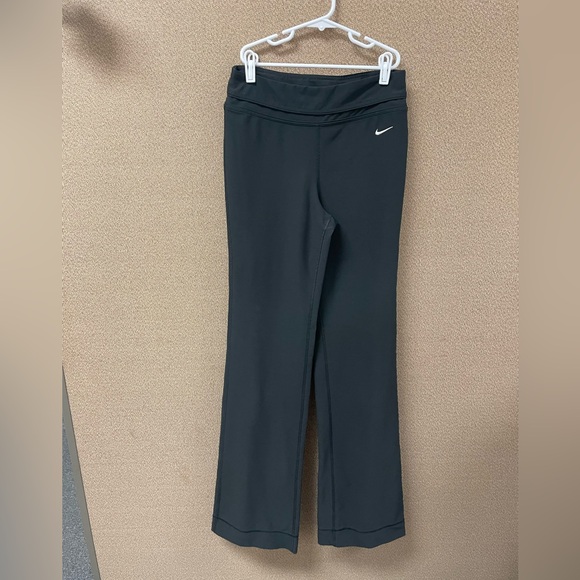 Women 🖤 Nike Dri Fit Wide Leg Yoga Pants, size XS T - Picture 1 of 6